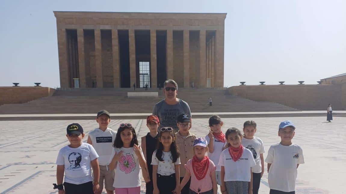 3-F SINIFININ ANKARA GEZİSİNDEN KARELER